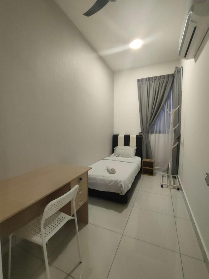 Econest Apartment By The One - Educity Nusajaya Nusajaya  Exterior photo