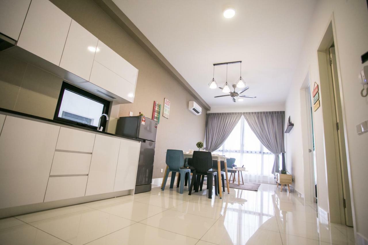 Econest Apartment By The One - Educity Nusajaya Nusajaya  Exterior photo